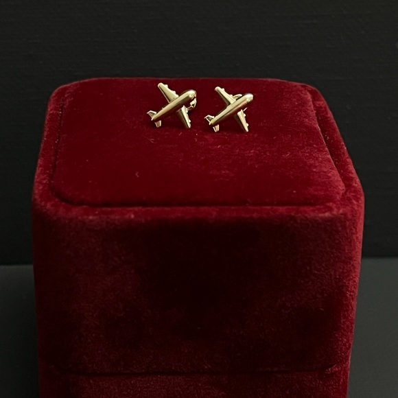 🆕 14k Yellow Gold Cubic Zirconia Plane Stud Earrings - Picture 2 of 6